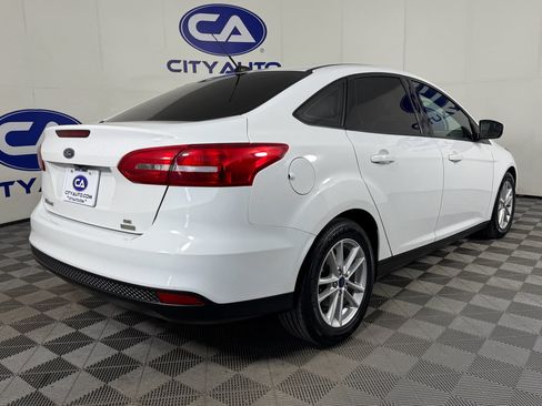 Used 2018 Ford Focus SE image 6
