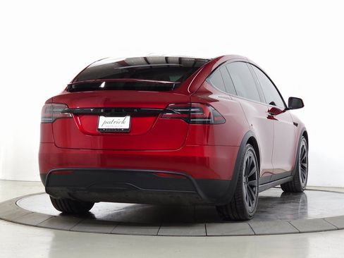 Used 2023 Tesla Model X image 9