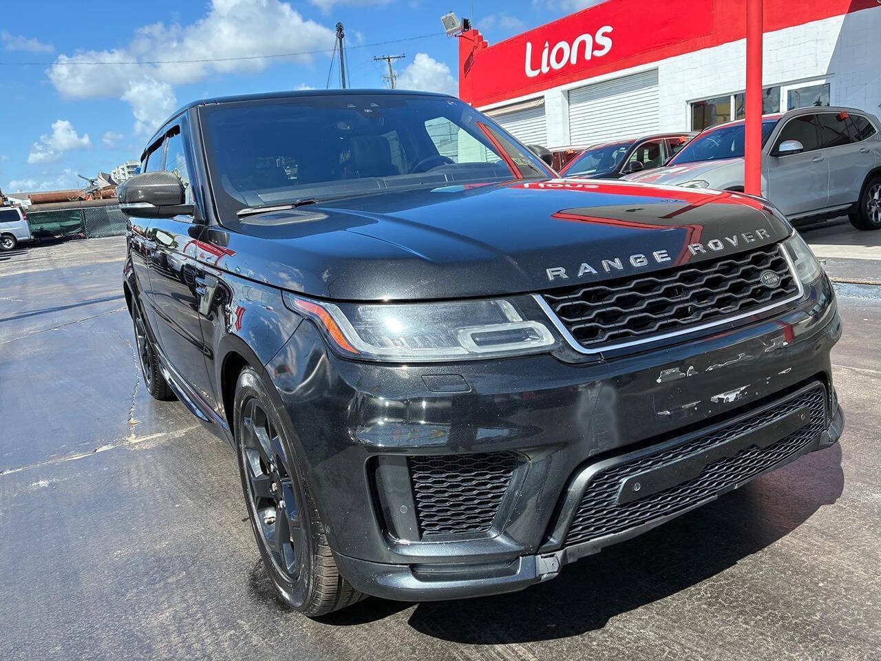 Used 2018 Land Rover Range Rover Sport HSE AWD/4WD image 2