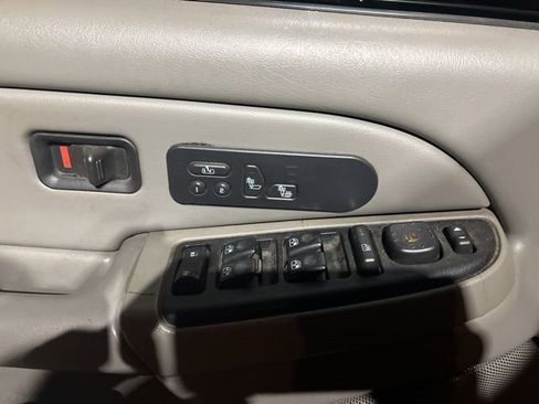 Used 2004 Chevrolet Silverado 3500 4x4 Crew Cab w/ Heavy-Duty Power Package image 25