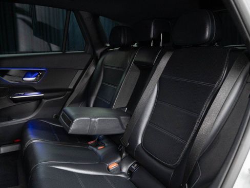 New 2027 Mercedes-Benz GLC 300 4MATIC image 14