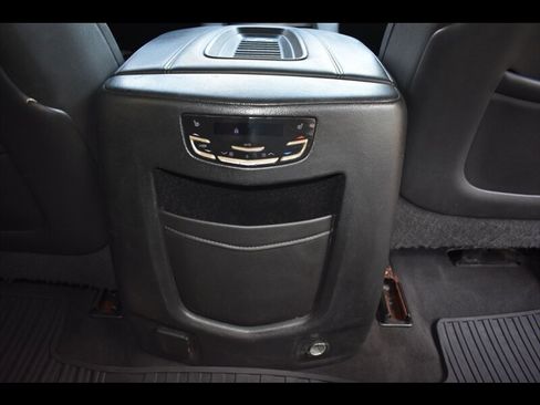 Used 2018 Cadillac Escalade ESV 2WD image 31