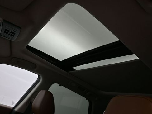 Certified 2023 Nissan Pathfinder Platinum image 21