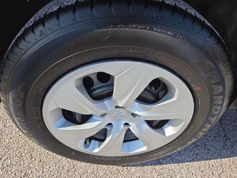 Certified 2025 Toyota RAV4 LE image 10