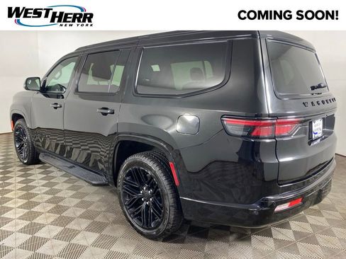 Used 2024 Jeep Wagoneer Series II AWD/4WD image 31