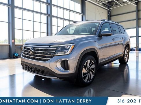 Used 2025 Volkswagen Atlas SE AWD/4WD image 28