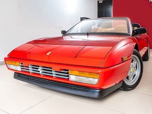Used 1992 Ferrari Mondial T Cabriolet image 1