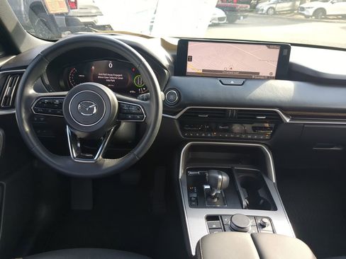Certified 2025 MAZDA CX-70 3.3 Turbo S w/ Premium Package image 12