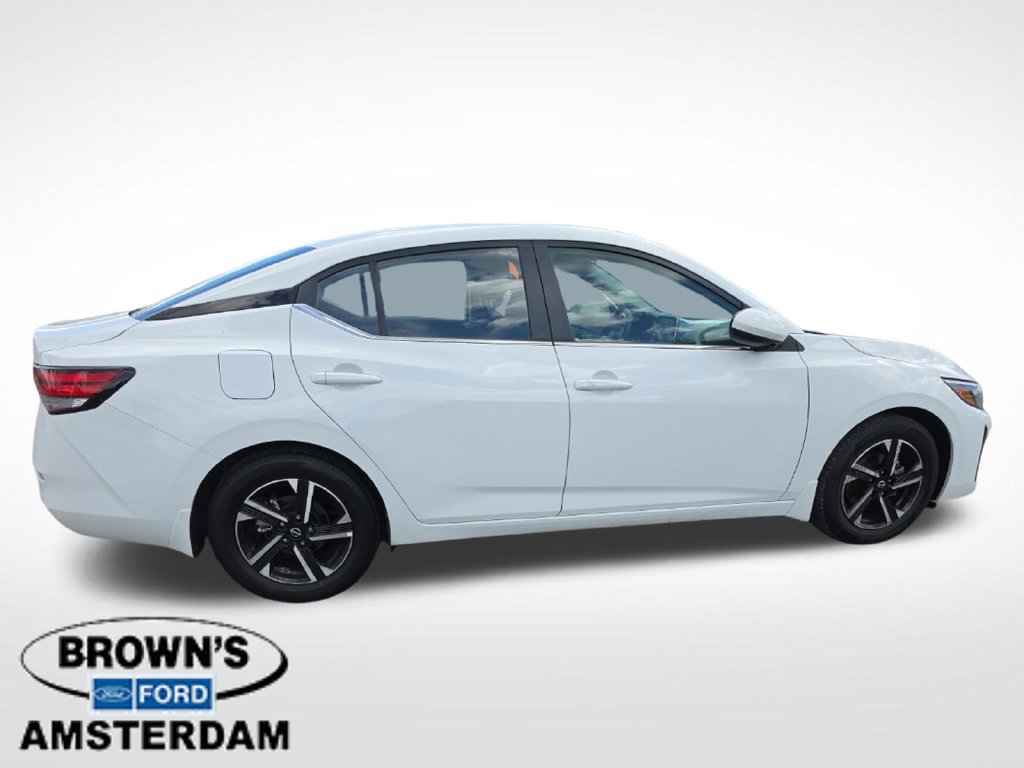 Used 2025 Nissan Sentra SV FWD image 8