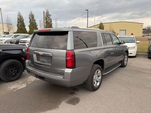 Used 2020 Chevrolet Suburban Premier AWD/4WD image 5