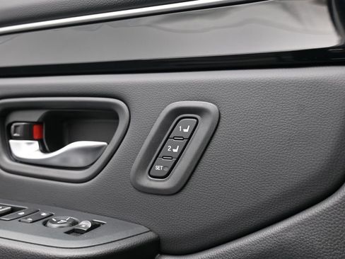 Certified 2025 Honda Pilot EX-L image 20