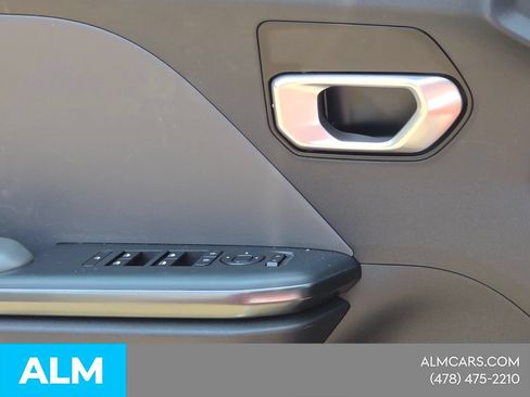 Used 2025 Kia K4 FWD image 28