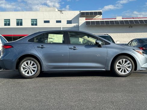 New 2026 Toyota Corolla LE image 9