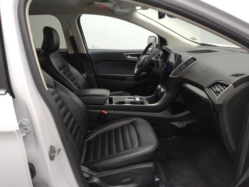 Used 2024 Ford Edge SEL image 21