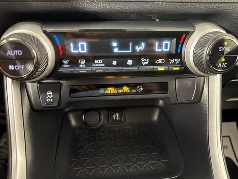 Used 2024 Toyota RAV4 LE AWD/4WD image 16