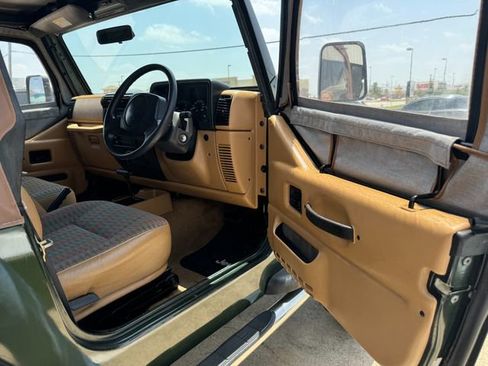 Used 1998 Jeep Wrangler Sport image 35