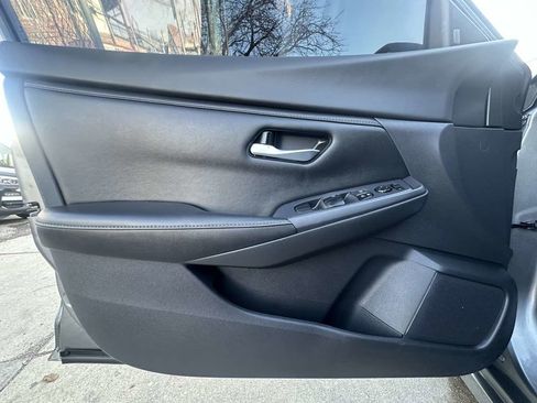 Used 2022 Nissan Sentra SV image 10