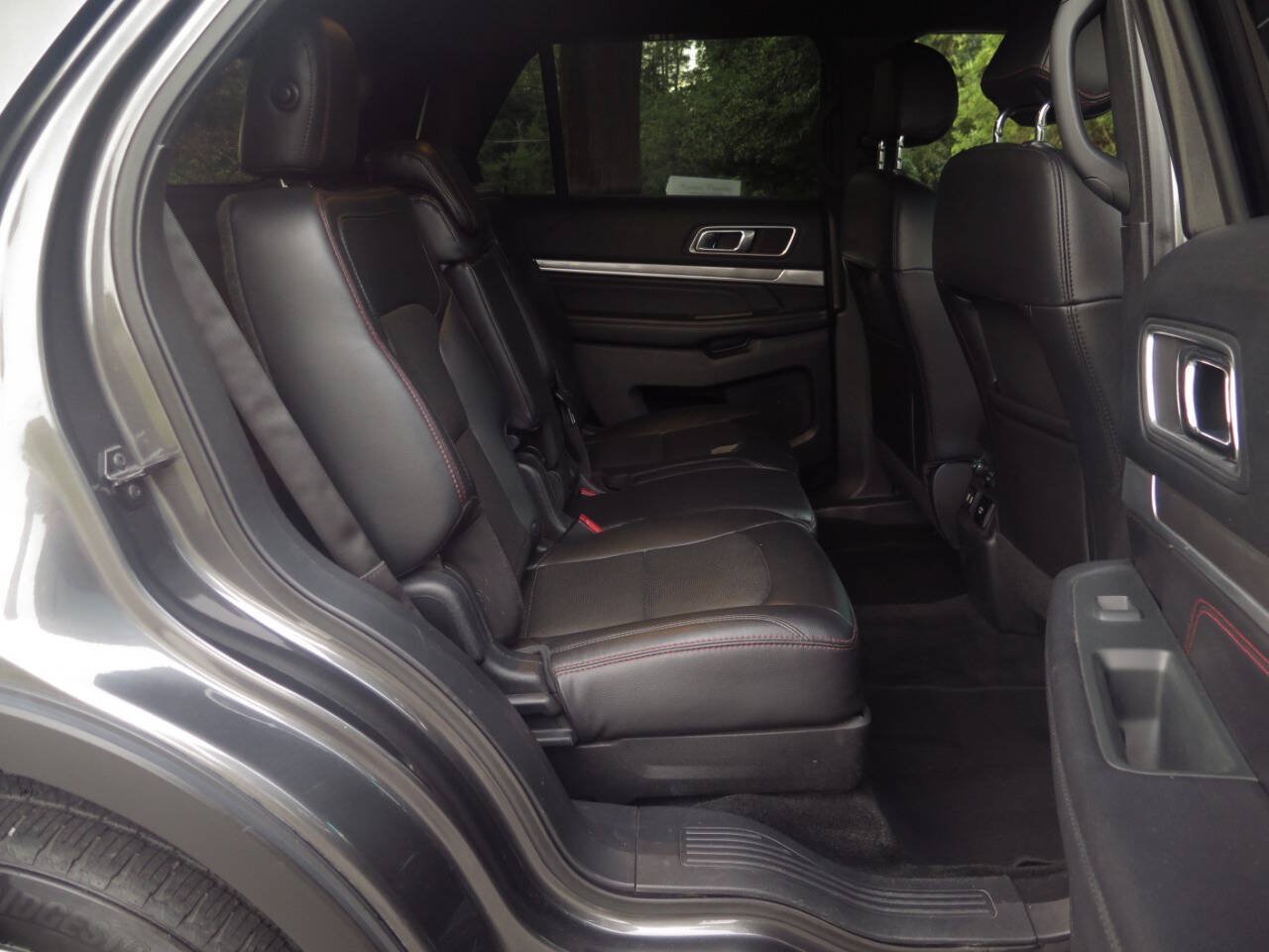 Used 2016 Ford Explorer Sport w/ Equipment Group 401A AWD/4WD image 17