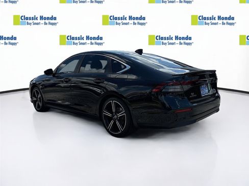 Used 2023 Honda Accord Sport image 5