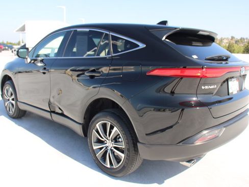 Certified 2024 Toyota Venza LE AWD/4WD image 5