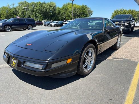 Used 1993 Chevrolet Corvette Coupe RWD image 1