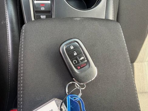 Used 2025 Honda Civic Sport image 35