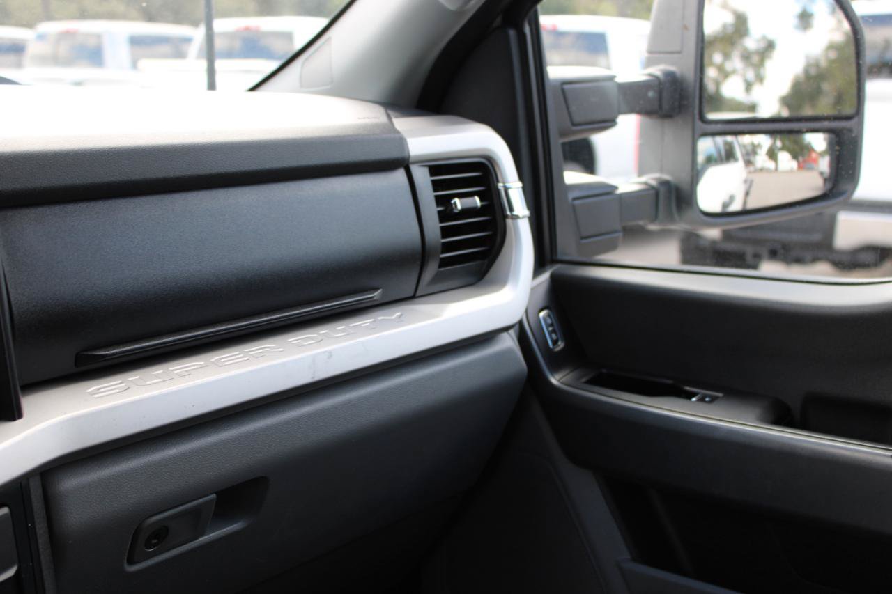 Used 2023 Ford F250 XLT w/ F-250 >10K GVWR Package AWD/4WD image 20