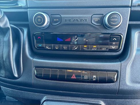 Used 2023 RAM ProMaster 2500 w/ Convenience Group FWD image 27