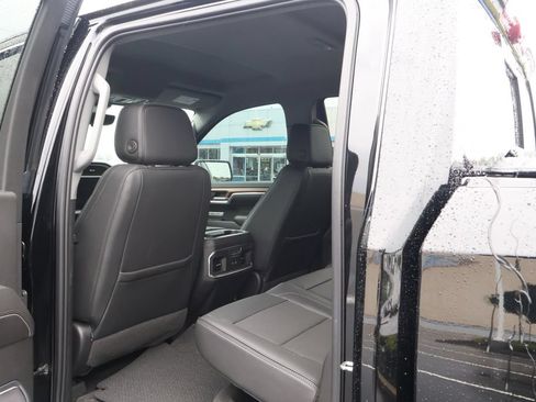 Used 2023 GMC Sierra 1500 Denali w/ Technology Package AWD/4WD image 36