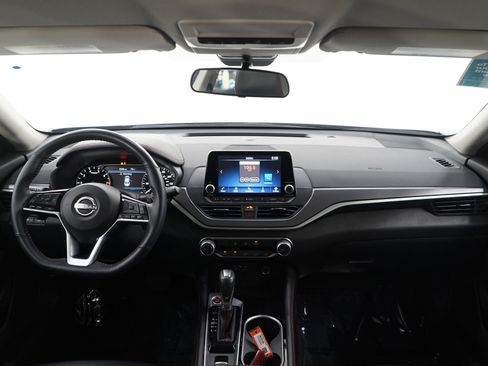 Used 2023 Nissan Altima 2.5 SR AWD/4WD image 13