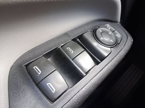 Used 2019 Chevrolet Equinox LS w/ LS Convenience Package FWD image 26