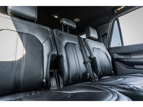 Used 2021 Ford Expedition Max Limited image 27