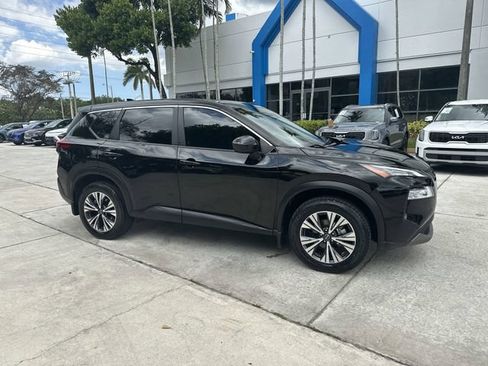 Used 2023 Nissan Rogue SV FWD image 31