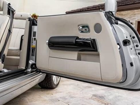 Used 2014 Rolls-Royce Phantom Drophead Coupe image 73