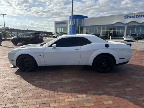 Used 2020 Dodge Challenger R/T Scat Pack RWD image 33