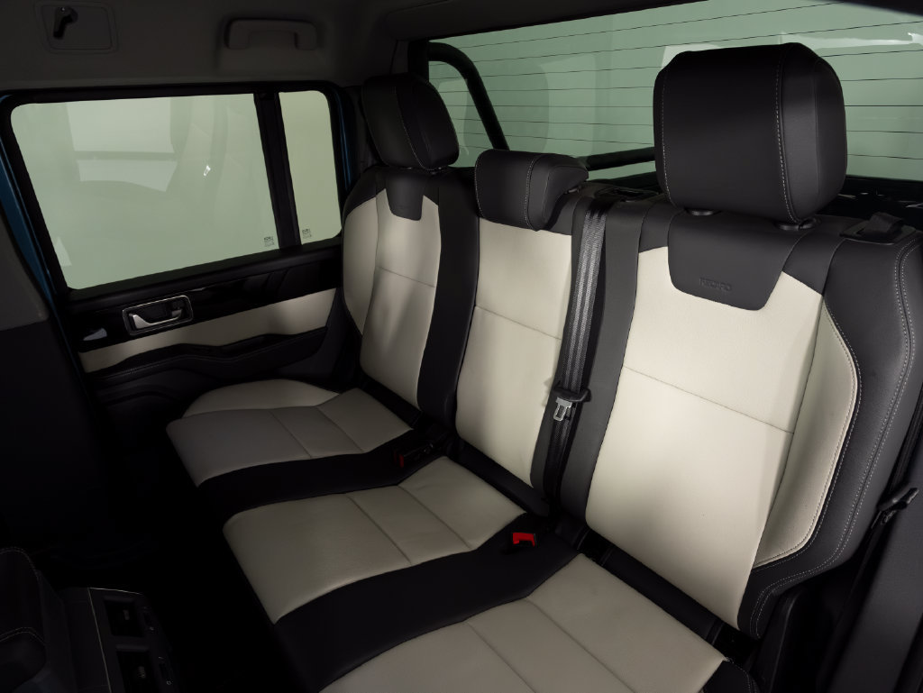 Used 2025 INEOS Grenadier Quartermaster AWD/4WD image 37