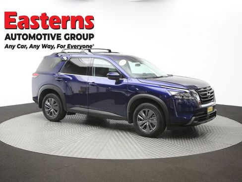 Used 2023 Nissan Pathfinder SV AWD/4WD image 51