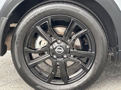 Certified 2023 Nissan Kicks SR image 26