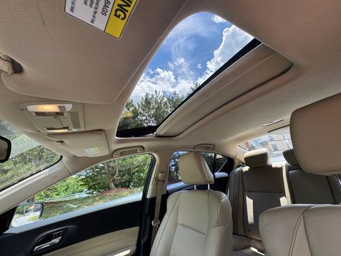 Used 2016 Acura ILX FWD image 8