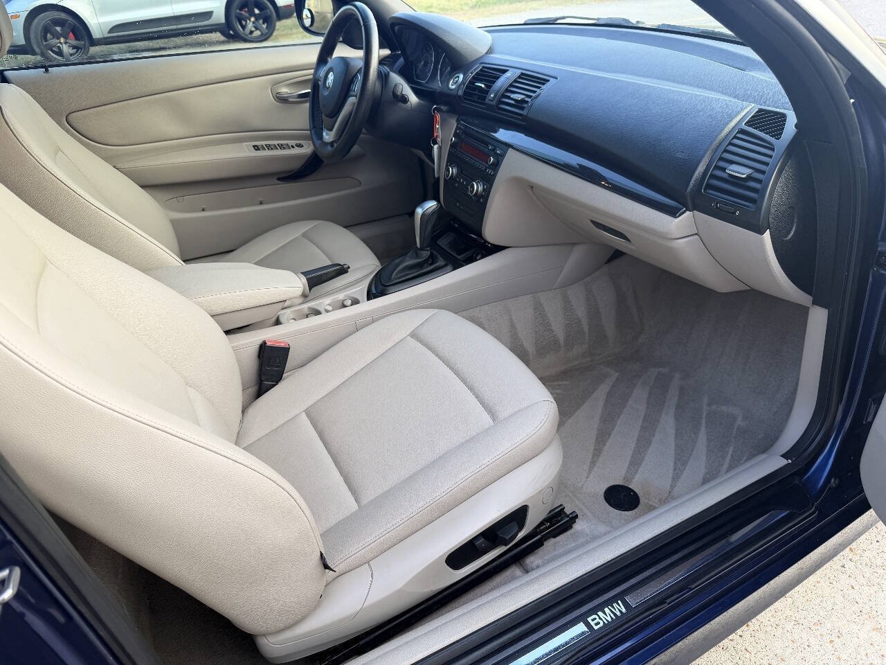 Used 2013 BMW 128i Convertible RWD image 14