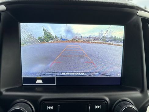 Used 2024 GMC Terrain SLT image 42