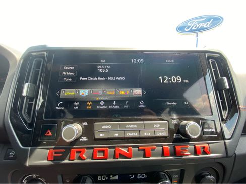 Used 2025 Nissan Frontier PRO-4X w/ Interior Protection Package AWD/4WD image 28
