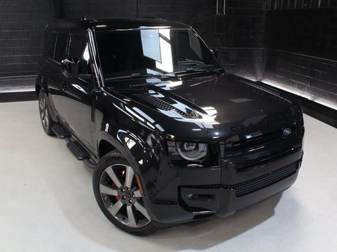 Used 2026 Land Rover Defender 110 X AWD/4WD image 12