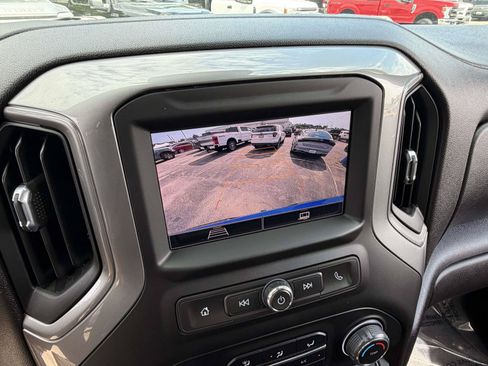 Used 2022 Chevrolet Silverado 1500 Custom AWD/4WD image 9
