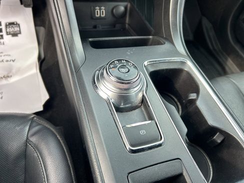 Used 2020 Ford Fusion Titanium image 11