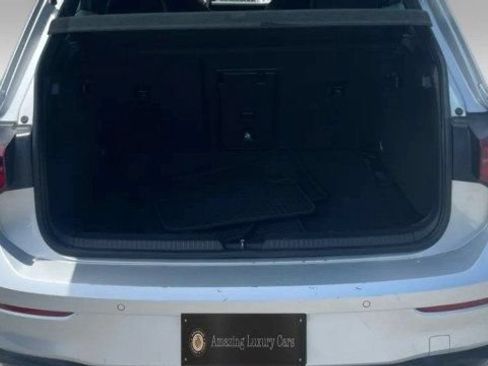 Used 2022 Volkswagen GTI SE FWD image 10