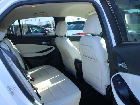 Used 2020 Buick Encore GX Essence w/ Advanced Technology Package image 13