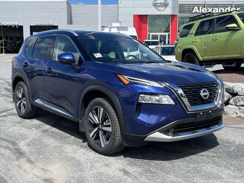 Used 2023 Nissan Rogue Platinum w/ Platinum Premium Package AWD/4WD image 1