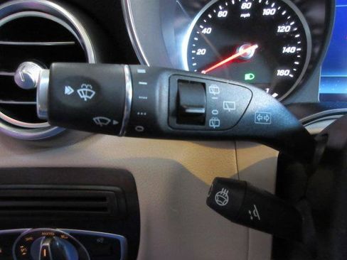 Used 2020 Mercedes-Benz GLC 300 4MATIC w/ Multimedia Package image 23