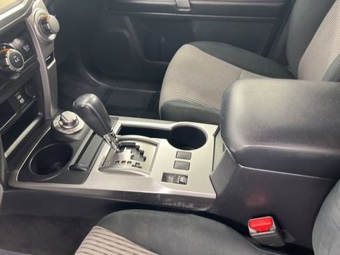 Used 2016 Toyota 4Runner SR5 image 15